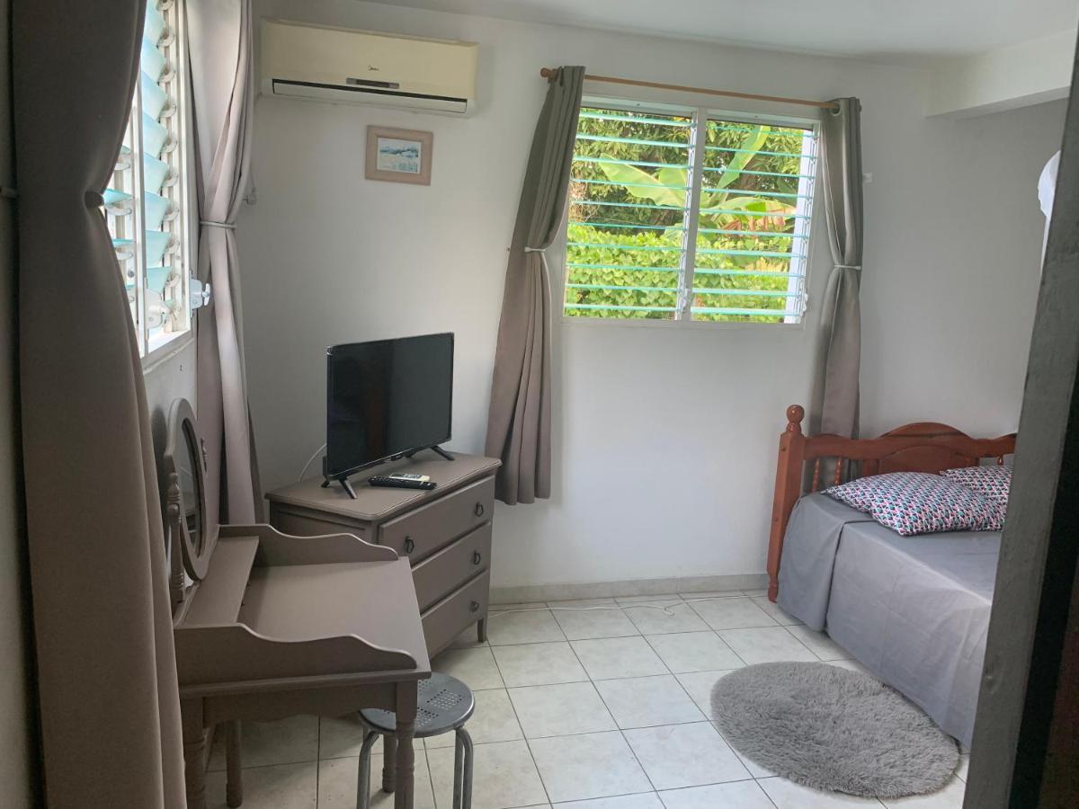 Logement Vacances Gissac Sainte-Anne Экстерьер фото
